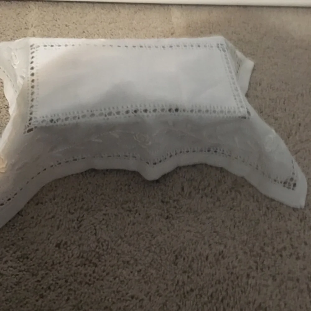 Vintage Handmade tissue box cover - Picture 8 of 9